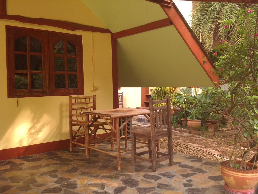 Ban Sabai Sabai Guest House Kanchanaburi Oda fotoğraf