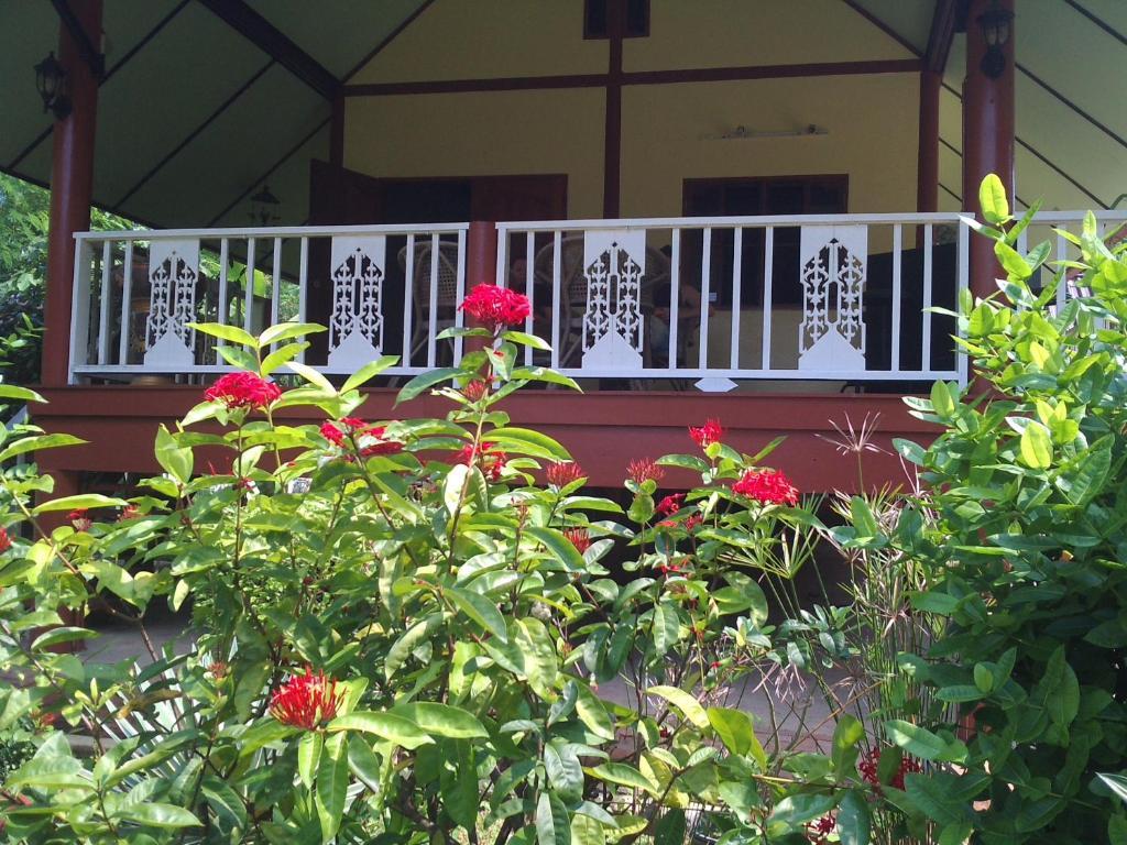 Ban Sabai Sabai Guest House Kanchanaburi Dış mekan fotoğraf