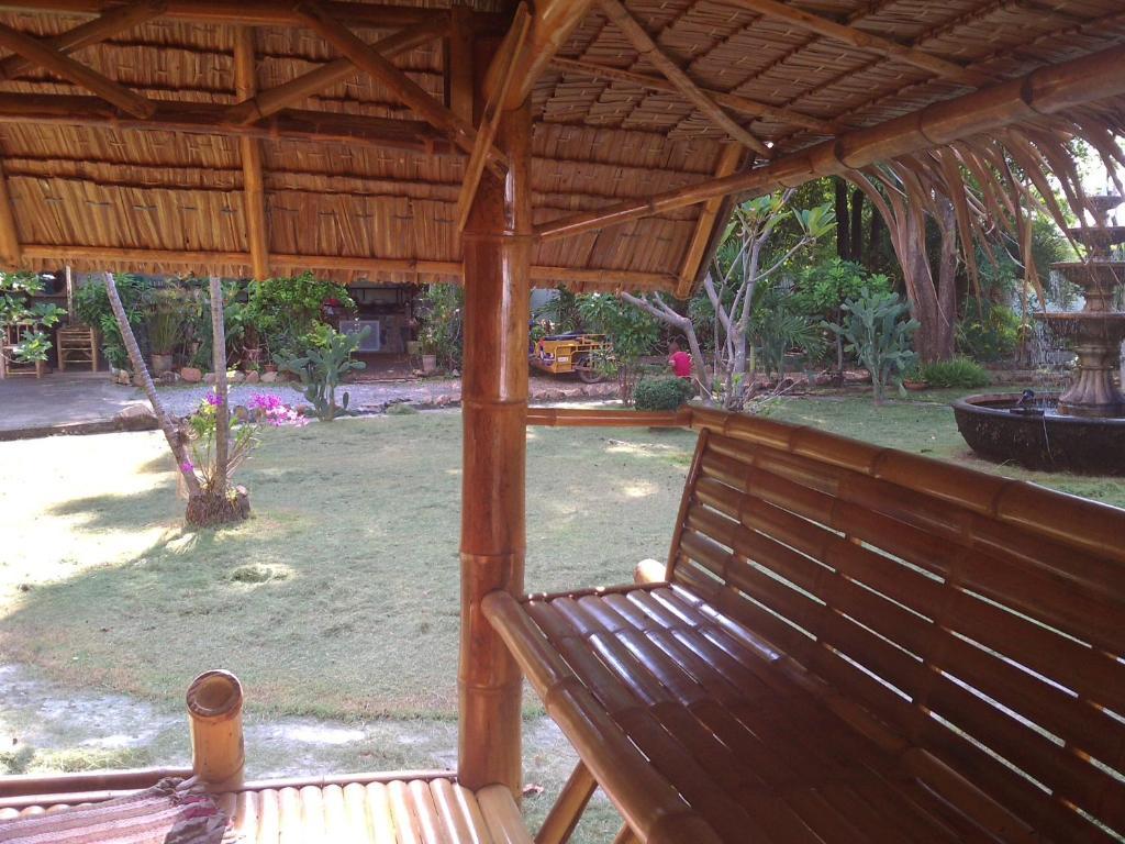 Ban Sabai Sabai Guest House Kanchanaburi Oda fotoğraf